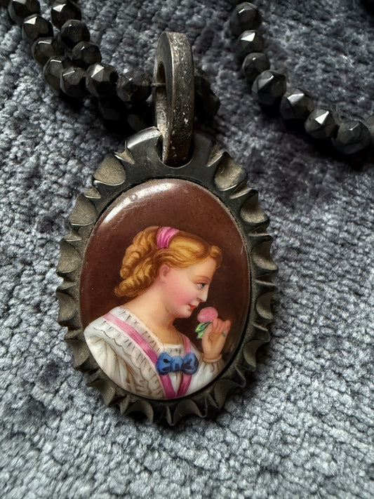Victorian Whitby Jet Pendant Necklace