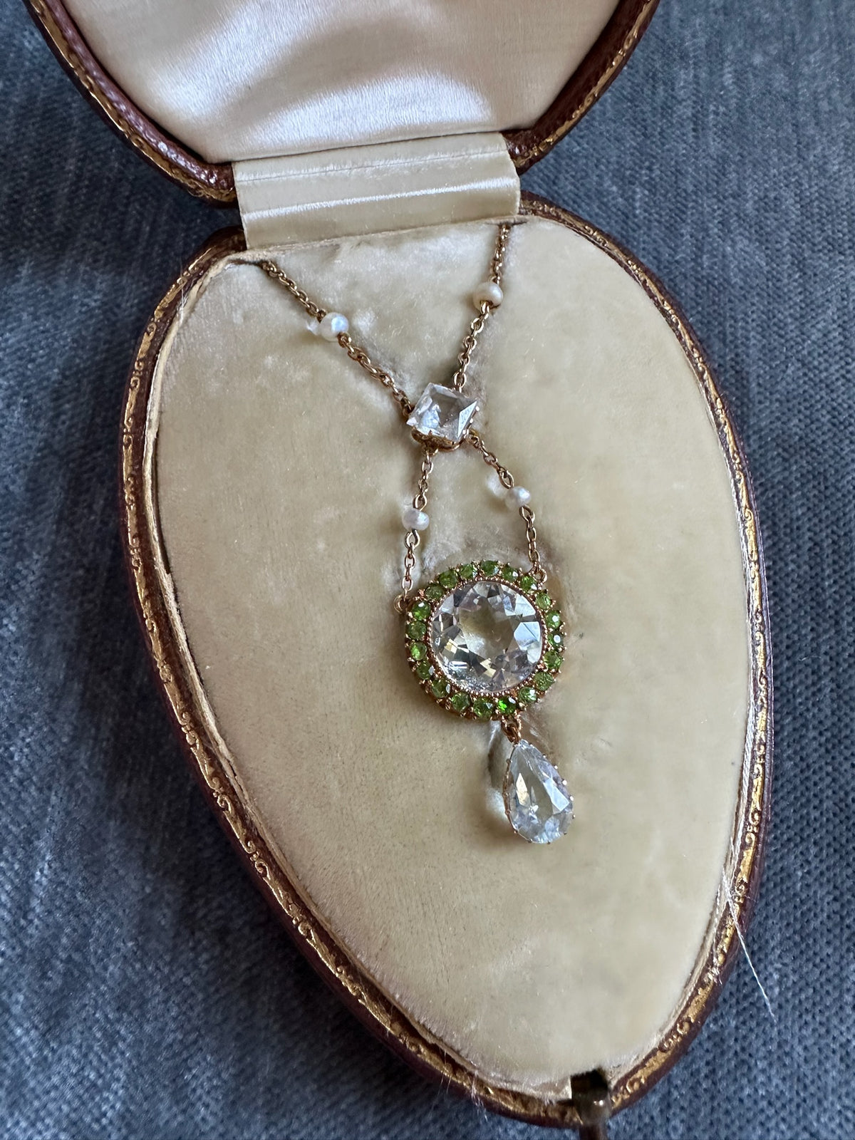 Edwardian Romantic 9ct Gold Green Amethyst Necklace