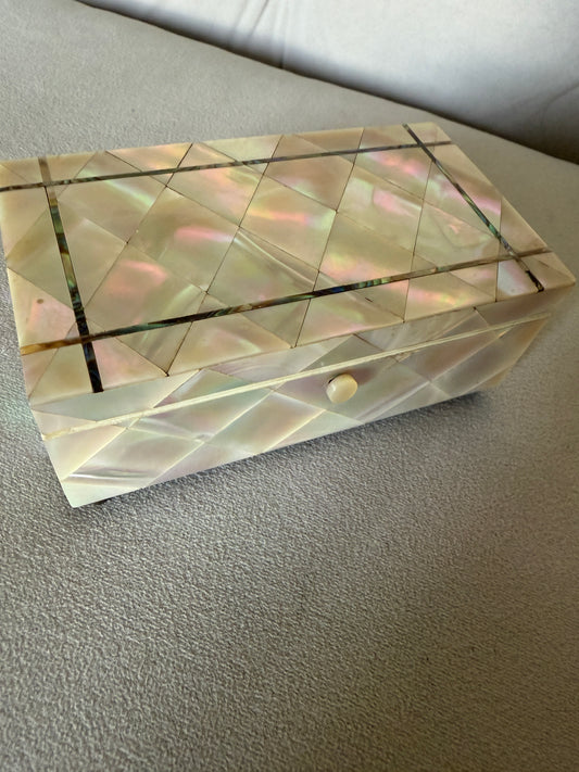 Antique inlaid jewellery box