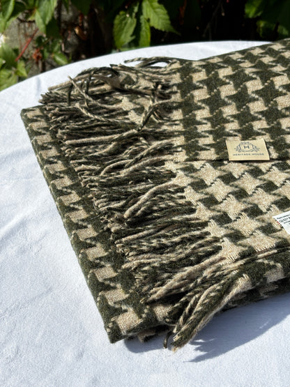 Classic Houndstooth Blanket