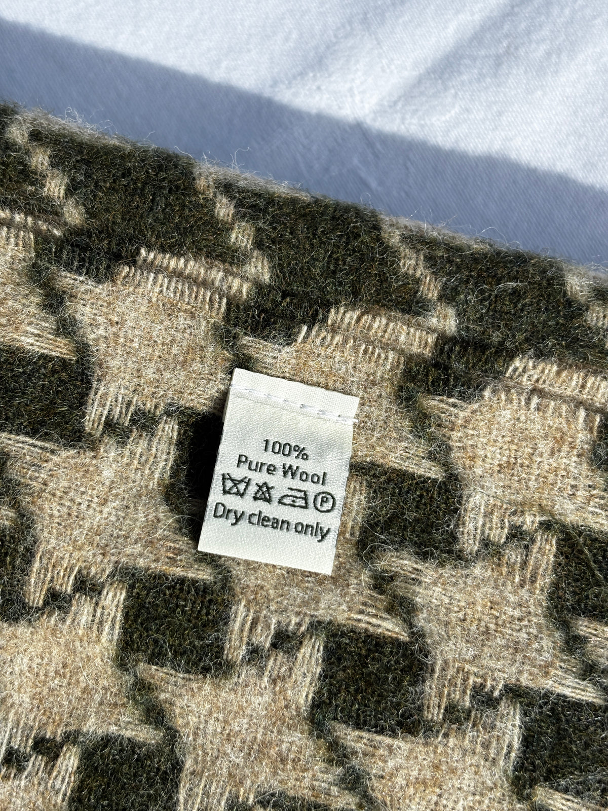 Classic Houndstooth Blanket