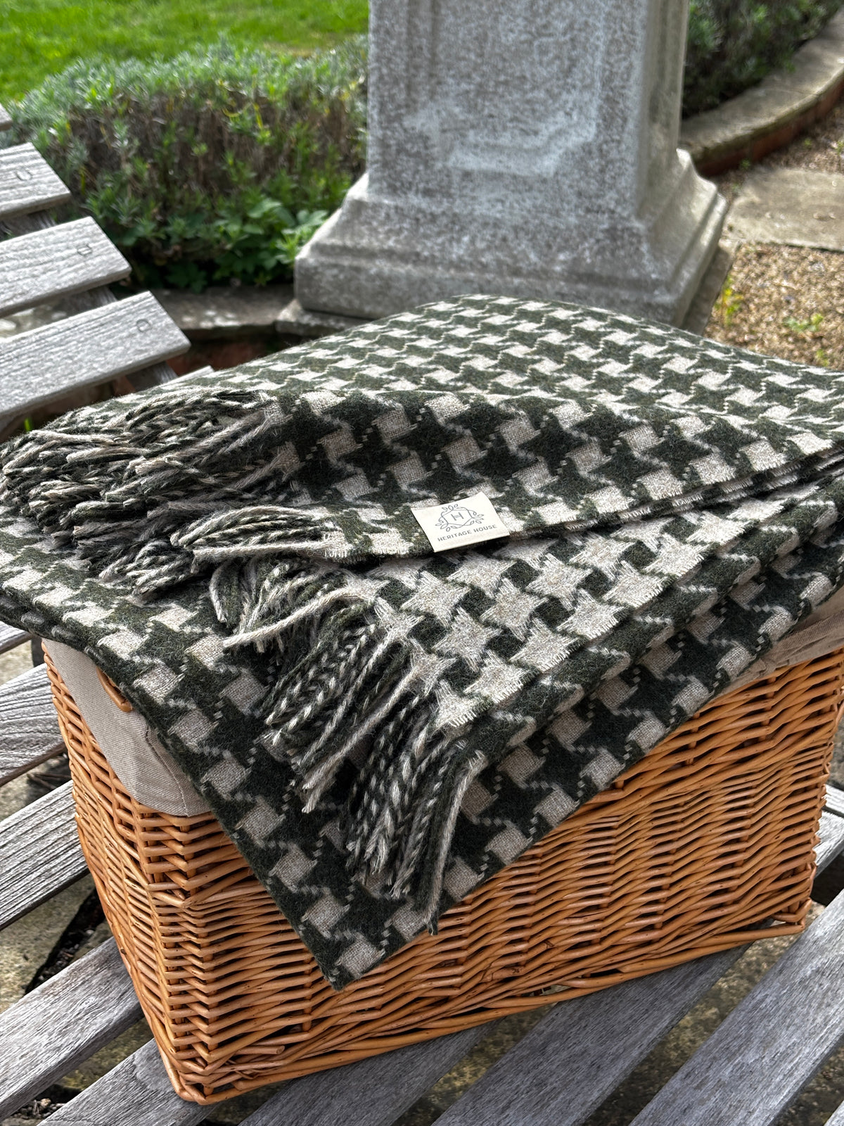 Classic Houndstooth Blanket