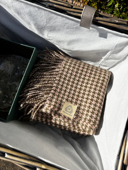The Large Empty Gift Basket