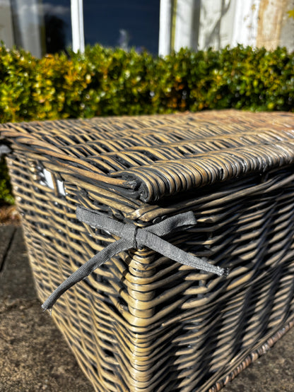 The Large Empty Gift Basket